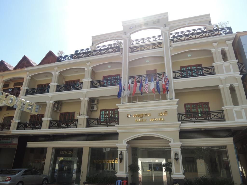 Daly Hotel Kampong Cham Exterior foto